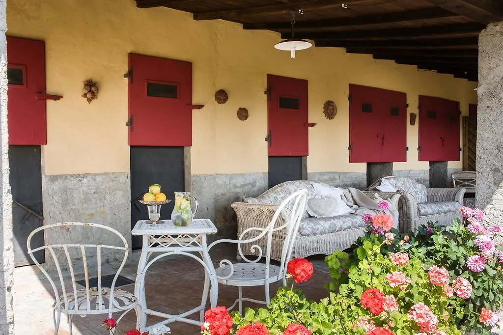 בית חווה ויקיו Agriresort & Spa Fattoria I Ricci איטליה