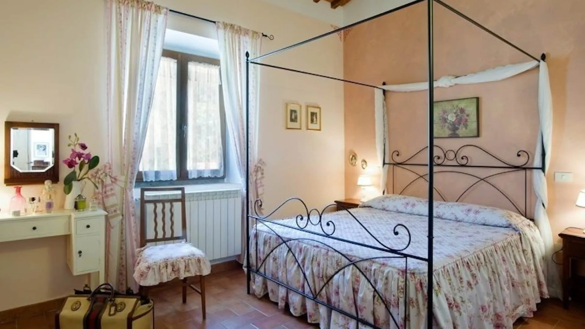 ויקיו Agriresort & Spa Fattoria I Ricci בית חווה
