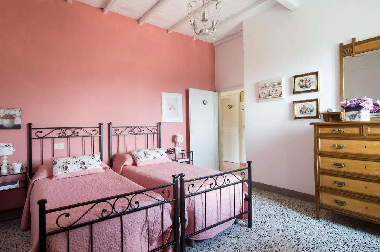 בית חווה ויקיו Agriresort & Spa Fattoria I Ricci איטליה